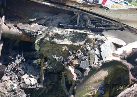 2002 Ford F250 Lariat/Xl/Xlt z USA, uszkodzony, nr VIN 1FTNW21S32EA25061